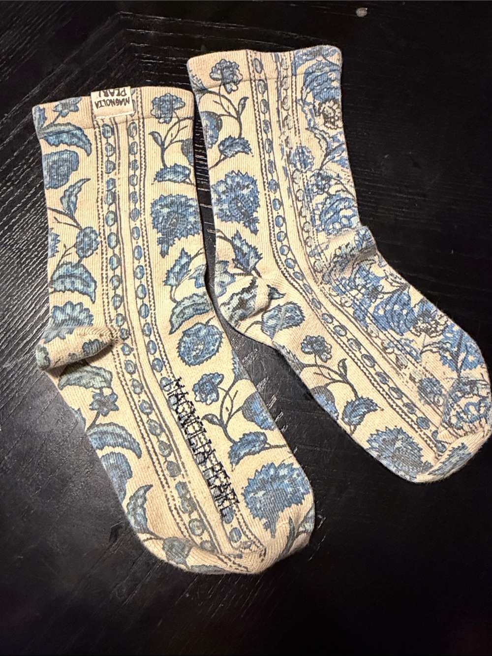 Magnolia Pearl Blue Ivy Plant Socks, NWOT - Picture 4 of 10